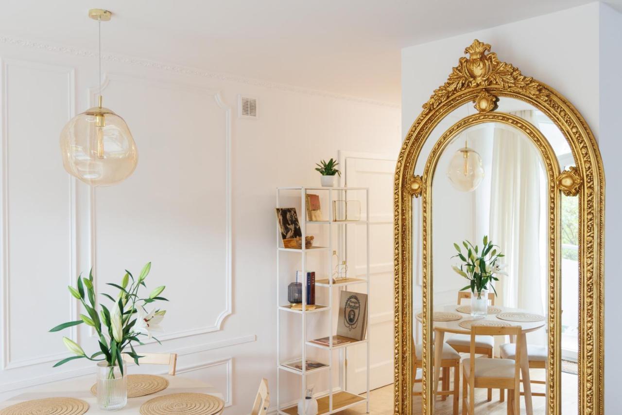 Maison Bruehl - Apartamenty Przy Ogrodzie Saskim Warsaw Ngoại thất bức ảnh
